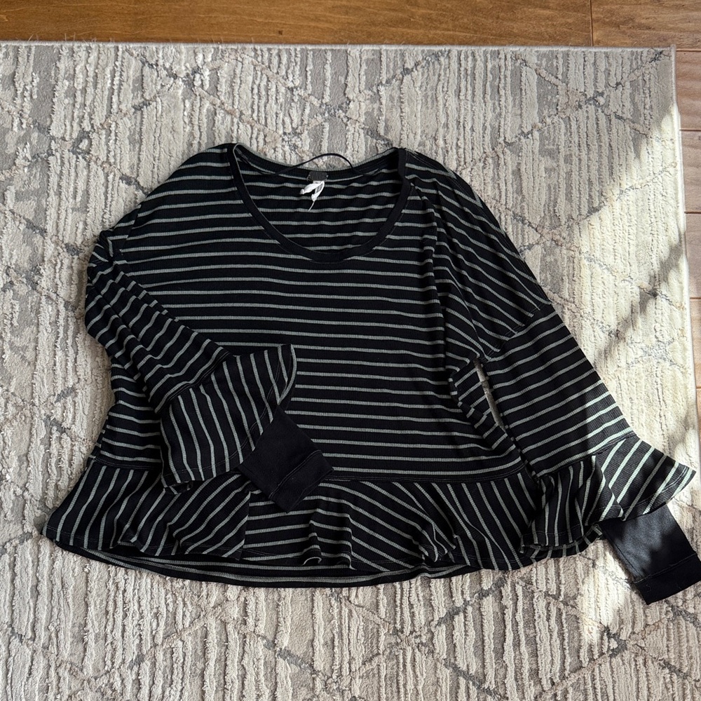 Free People “we the free” striped black and sage women’s comfortable top